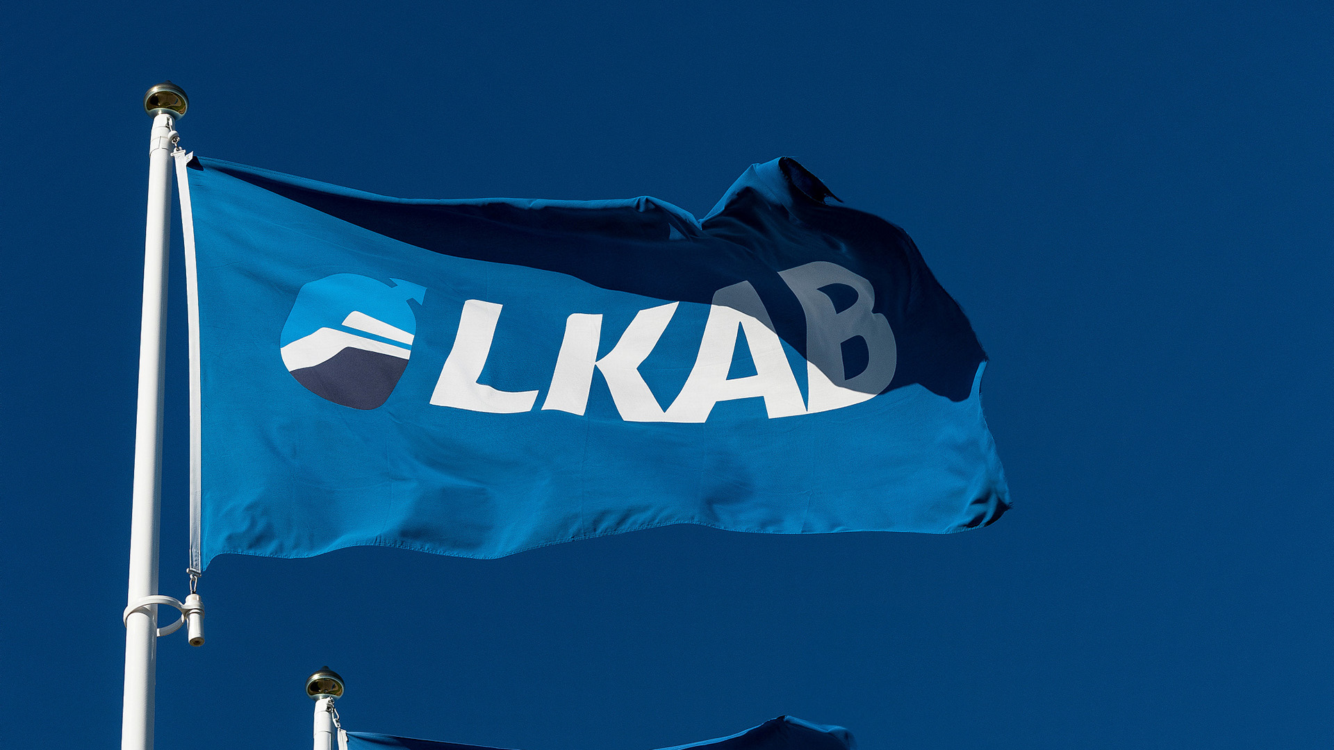 Flagga med LKAB:s logotyp