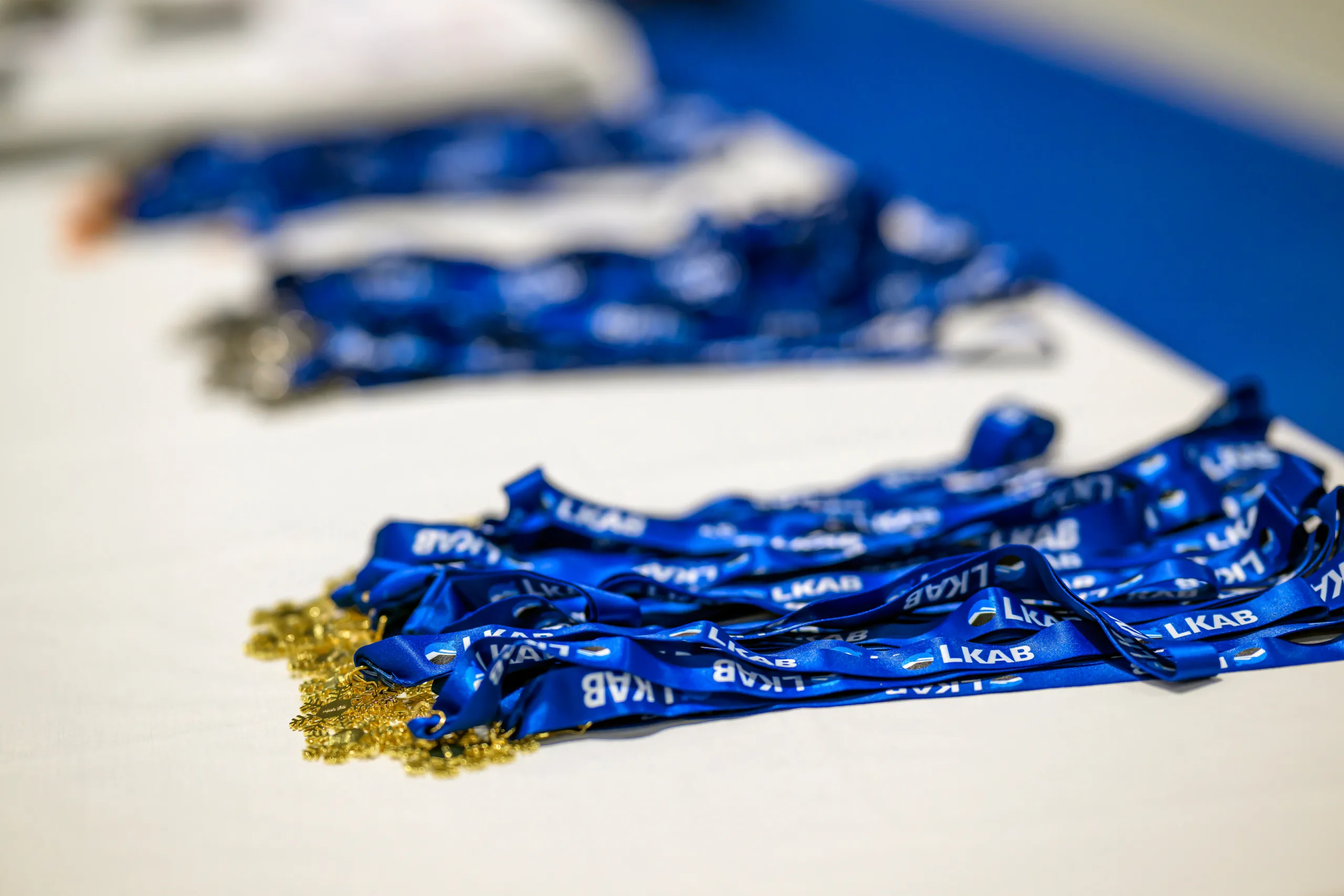 Medaljer med LKABs logotyp på